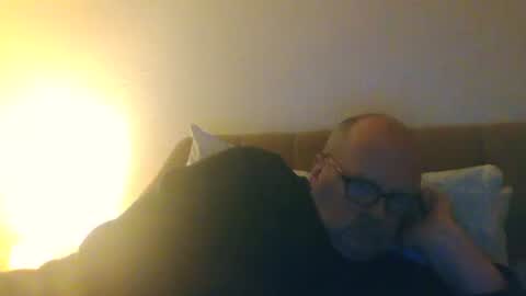 old_fkr online show from December 10, 6:06 pm