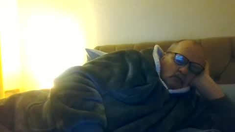 old_fkr online show from December 25, 3:29 am