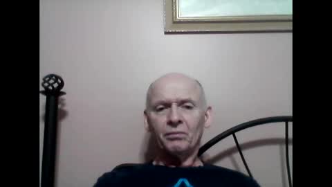 Snapshot of oldbuthorny62 chatting on January 27, 3:47 am oldbuthorny62 online show from January 27, 3:47 am