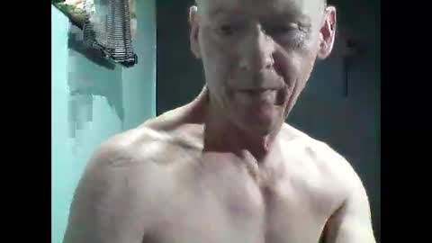 Snapshot of oldbuthorny62 chatting on February 21, 12:27 am oldbuthorny62 online show from February 21, 12:27 am