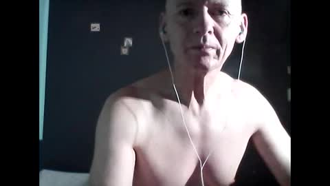 Snapshot of oldbuthorny62 chatting on February 22, 10:52 pm oldbuthorny62 online show from February 22, 10:52 pm