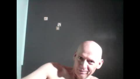 Snapshot of oldbuthorny62 chatting on March 5, 2:14 am oldbuthorny62 online show from March 5, 2:14 am