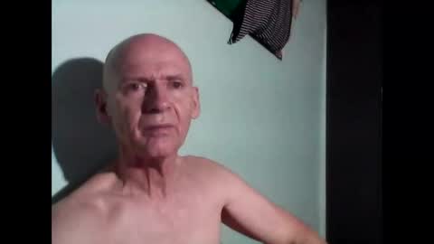 Snapshot of oldbuthorny62 chatting on March 8, 11:27 am oldbuthorny62 online show from March 8, 11:27 am