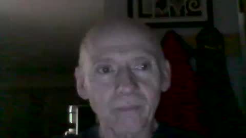 Snapshot of oldbuthorny62 chatting on October 13, 5:29 am oldbuthorny62 online show from October 13, 5:29 am