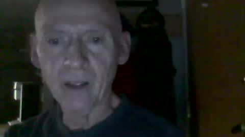 Snapshot of oldbuthorny62 chatting on October 17, 5:54 am oldbuthorny62 online show from October 17, 5:54 am