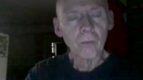 Snapshot of oldbuthorny62 chatting on October 21, 6:03 am oldbuthorny62 online show from October 21, 6:03 am