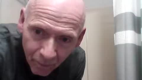 Snapshot of oldbuthorny62 chatting on October 23, 5:07 am oldbuthorny62 online show from October 23, 5:07 am