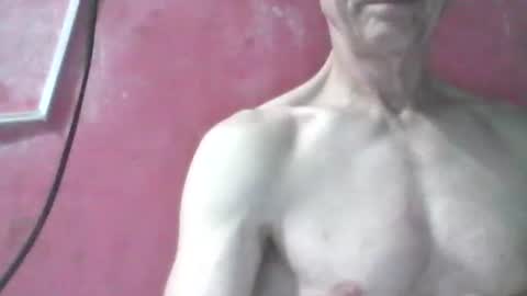 Snapshot of oldbuthorny62 chatting on January 9, 1:08 am oldbuthorny62 online show from January 9, 1:08 am