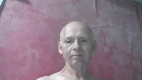 Snapshot of oldbuthorny62 chatting on April 10, 4:06 am oldbuthorny62 online show from April 10, 4:06 am