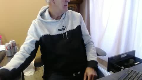 Snapshot of olderandwiser chatting on January 16, 2:51 pm Older and Wiser online show from January 16, 2:51 pm