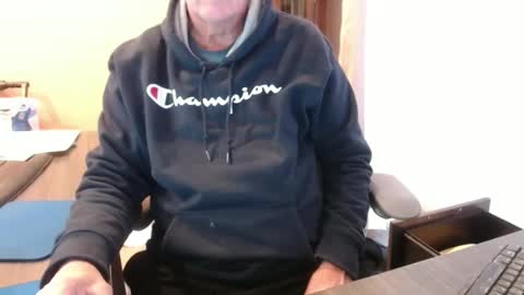 Snapshot of olderandwiser chatting on January 23, 8:13 pm Older and Wiser online show from January 23, 8:13 pm