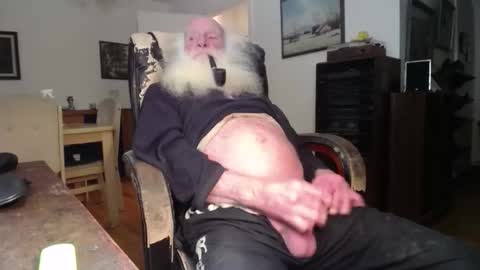 oldfucker9 online show from February 17, 2:41 am