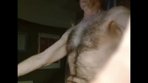 Snapshot of oldhairybastard chatting on October 26, 10:58 pm oldhairybastard online show from October 26, 10:58 pm