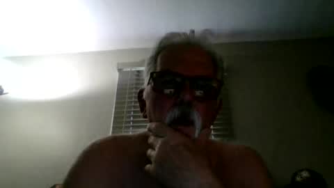 OldMIGUY online show from June 21, 9:17 pm