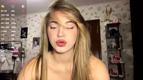 Snapshot of oletaguinyard chatting on November 20, 3:12 pm Kem online show from November 20, 3:12 pm