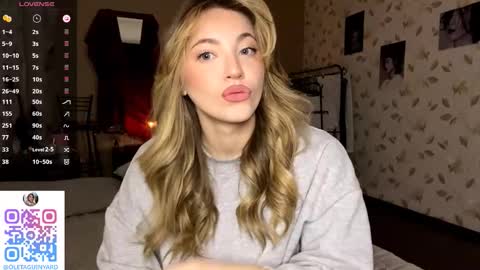 Snapshot of oletaguinyard chatting on December 14, 7:07 pm Kem online show from December 14, 7:07 pm