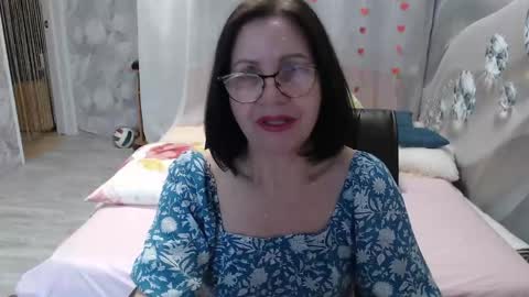 Snapshot of olgahottie chatting on April 24, 11:29 pm OlgaHottie online show from April 24, 11:29 pm