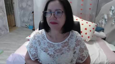 Snapshot of olgahottie chatting on April 30, 11:31 pm OlgaHottie online show from April 30, 11:31 pm