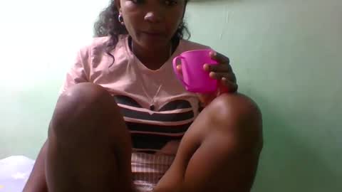 Snapshot of olgamariah203875 chatting on March 12, 7:35 am olgamariah203875 online show from March 12, 7:35 am