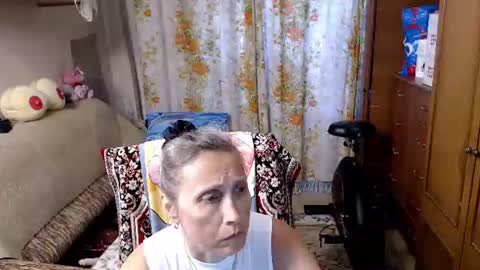 Olguscha online show from August 4, 10:40 am