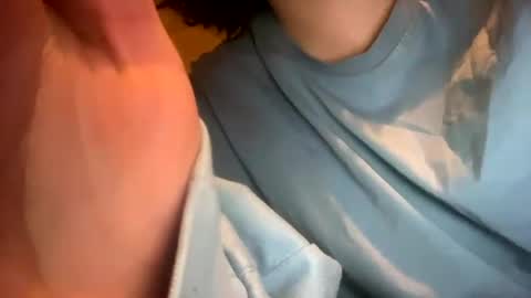 Snapshot of olivepeach chatting on December 7, 2:02 pm Oil online show from December 7, 2:02 pm