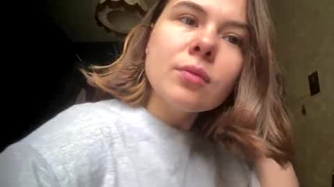 Snapshot of olivepeach chatting on October 8, 8:23 am Oil online show from October 8, 8:23 am