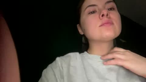 Snapshot of olivepeach chatting on October 10, 12:15 pm Oil online show from October 10, 12:15 pm