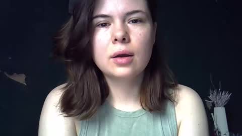 Snapshot of olivepeach chatting on April 6, 7:20 am Oil online show from April 6, 7:20 am