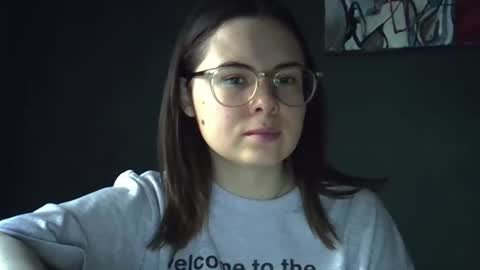 Snapshot of olivepeach chatting on May 4, 11:50 am Oil online show from May 4, 11:50 am