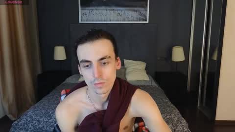 Snapshot of oliver__martinez chatting on September 28, 7:52 pm OLIVER MARTINEZ online show from September 28, 7:52 pm