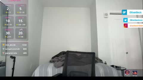 Snapshot of oliver_beck chatting on June 19, 6:56 pm Oliver Beck online show from June 19, 6:56 pm