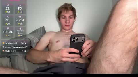 Snapshot of oliver_beck chatting on June 22, 7:44 pm Oliver Beck online show from June 22, 7:44 pm