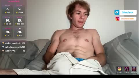 Snapshot of oliver_beck chatting on July 18, 3:44 am Oliver Beck online show from July 18, 3:44 am