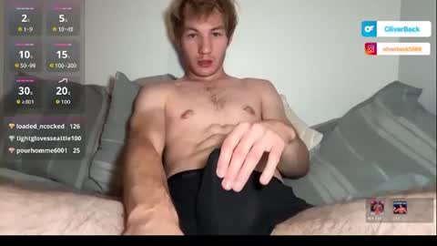Snapshot of oliver_beck chatting on July 19, 3:54 am Oliver Beck online show from July 19, 3:54 am