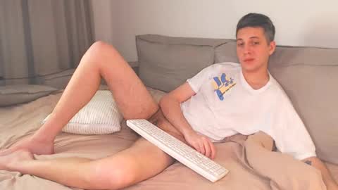 Snapshot of oliver_hort chatting on December 20, 10:00 pm Oliver online show from December 20, 10:00 pm