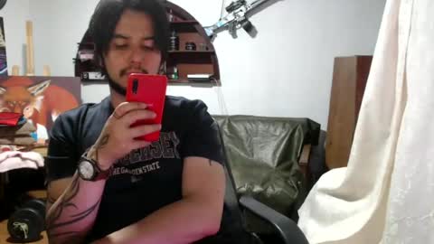 oliver_laid_2023 online show from May 7, 1:55 am