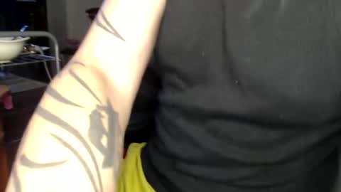 oliver_laid_2023 online show from May 19, 2:40 am