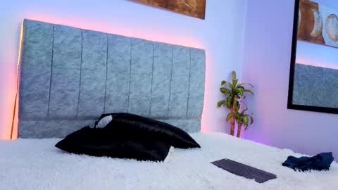 oliver mr  online show from October 23, 2:27 pm