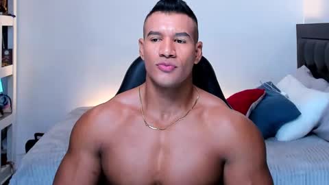 oliver_tommy online show from September 21, 1:51 am