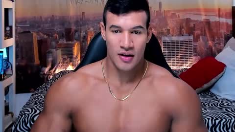 oliver_tommy online show from October 11, 1:05 am