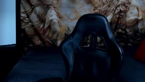 oliver_tommy online show from November 12, 1:11 pm