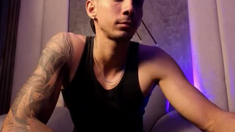 Oliver bennet online show from January 17, 1:54 am