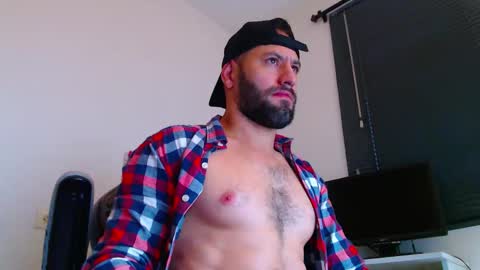 oliver online show from January 9, 3:59 pm