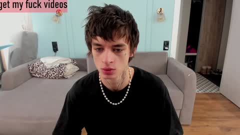 oliverrgroove online show from December 30, 7:59 am