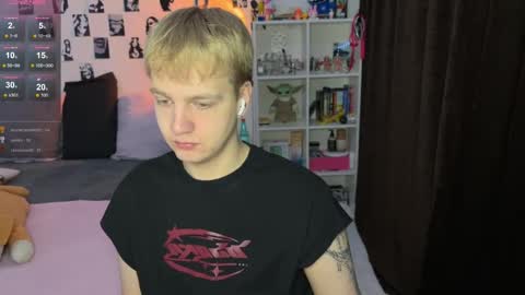 oliver online show from November 20, 1:44 pm