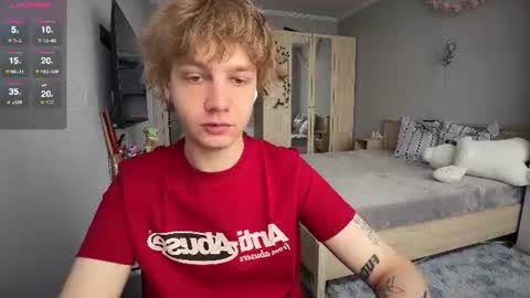 Snapshot of olivertasty chatting on July 27, 12:12 pm oliver online show from July 27, 12:12 pm
