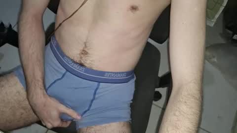 oliverwhte online show from March 29, 3:17 am