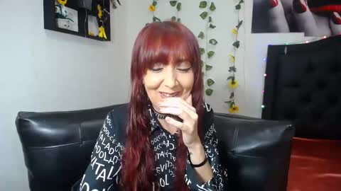 Snapshot of olivia_02 chatting on January 20, 10:26 pm OLIVIA online show from January 20, 10:26 pm