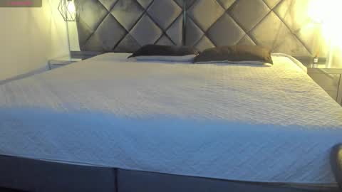 Olivia online show from March 14, 4:45 pm