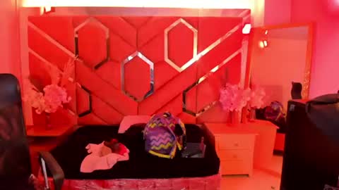 Snapshot of olivia_fox69 chatting on June 21, 4:04 am OLIVIA online show from June 21, 4:04 am